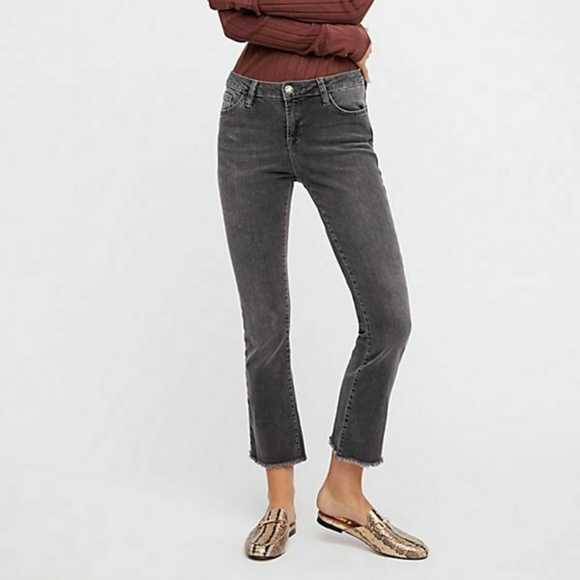 FREE PEOPLE Raw-Hem Straight Crop Jeans NWOT 25 - Picture 1 of 6